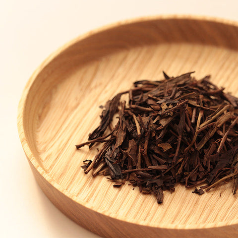Enjoy Roasted Green Tea's Warm Flavors - d:matcha Kyoto